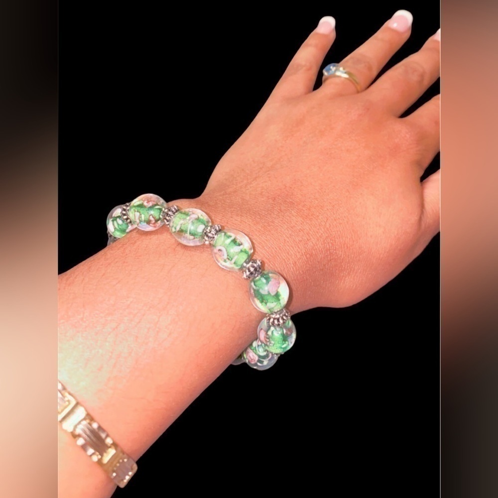 - Pink & Green Rose Faceted Glass Bead bracelet